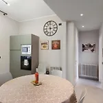 Casa Margherita 600 Metri Dal Mare בית נופש *